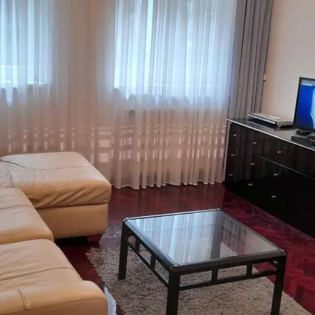 Apartment Dok *
