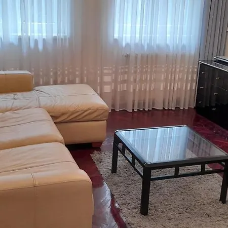 Apartment Dok *